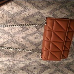 Minimalist Quilted Pattern Flap Square Bag